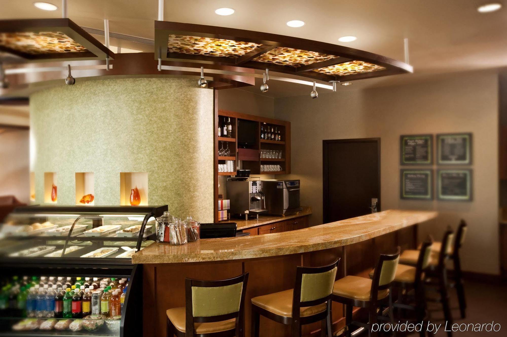 Hyatt Place Des Moines Downtown Restoran gambar